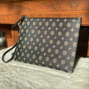 NWT DKNY Large Heritage Logo Wristlet